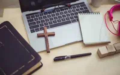 3 Notable Christian Online Schools