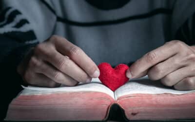 The Heart of Online Christian Education: Balancing Learning and Faith